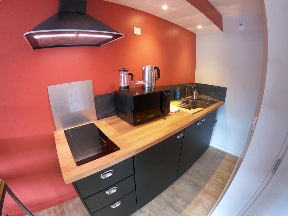 Logis Hotel Le Beau Site Шамбон-сюр-Лак Екстериор снимка