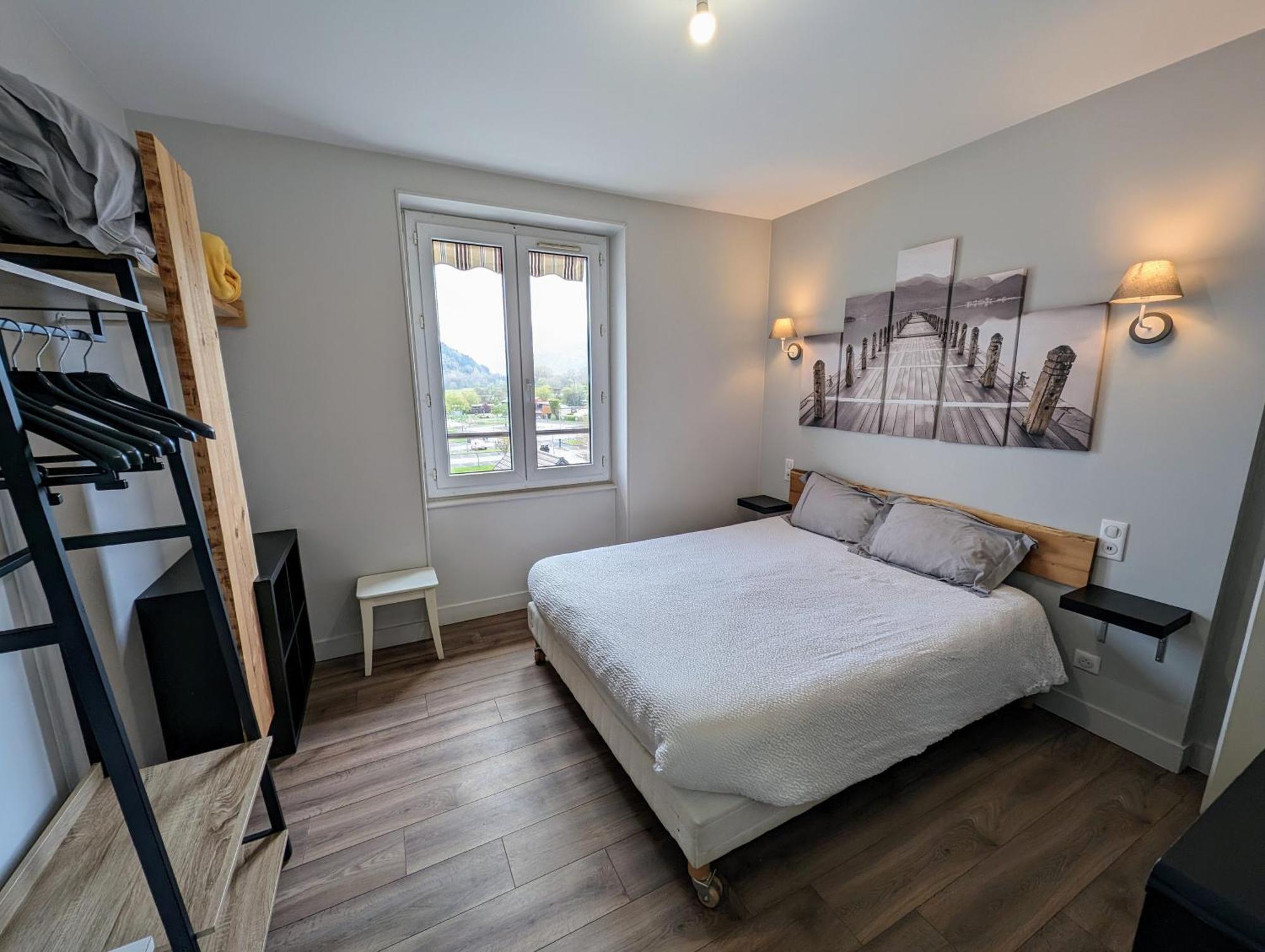 Logis Hotel Le Beau Site Шамбон-сюр-Лак Екстериор снимка