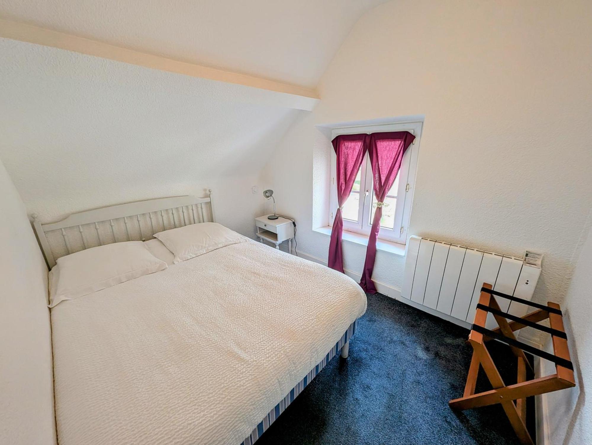 Logis Hotel Le Beau Site Шамбон-сюр-Лак Екстериор снимка